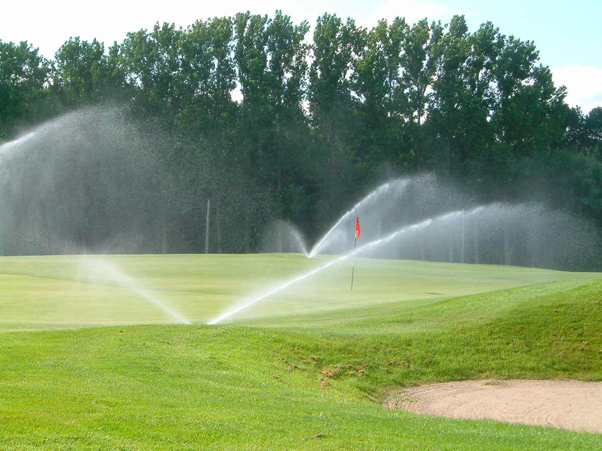Arrosage du Domaine du Golf de L'Empereur